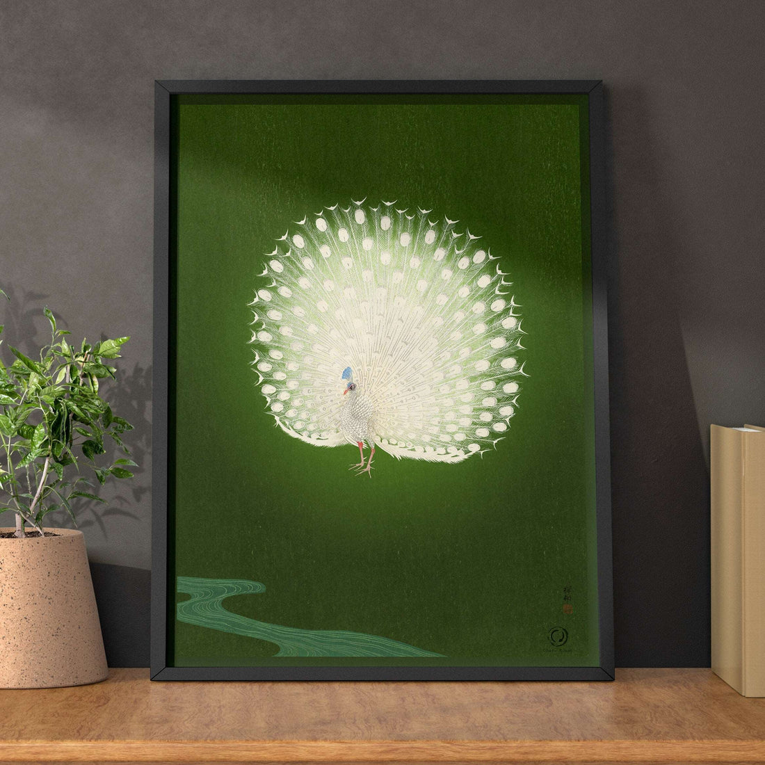 Peacock Ohara by Pública Rework: Two Pictures, One Hand